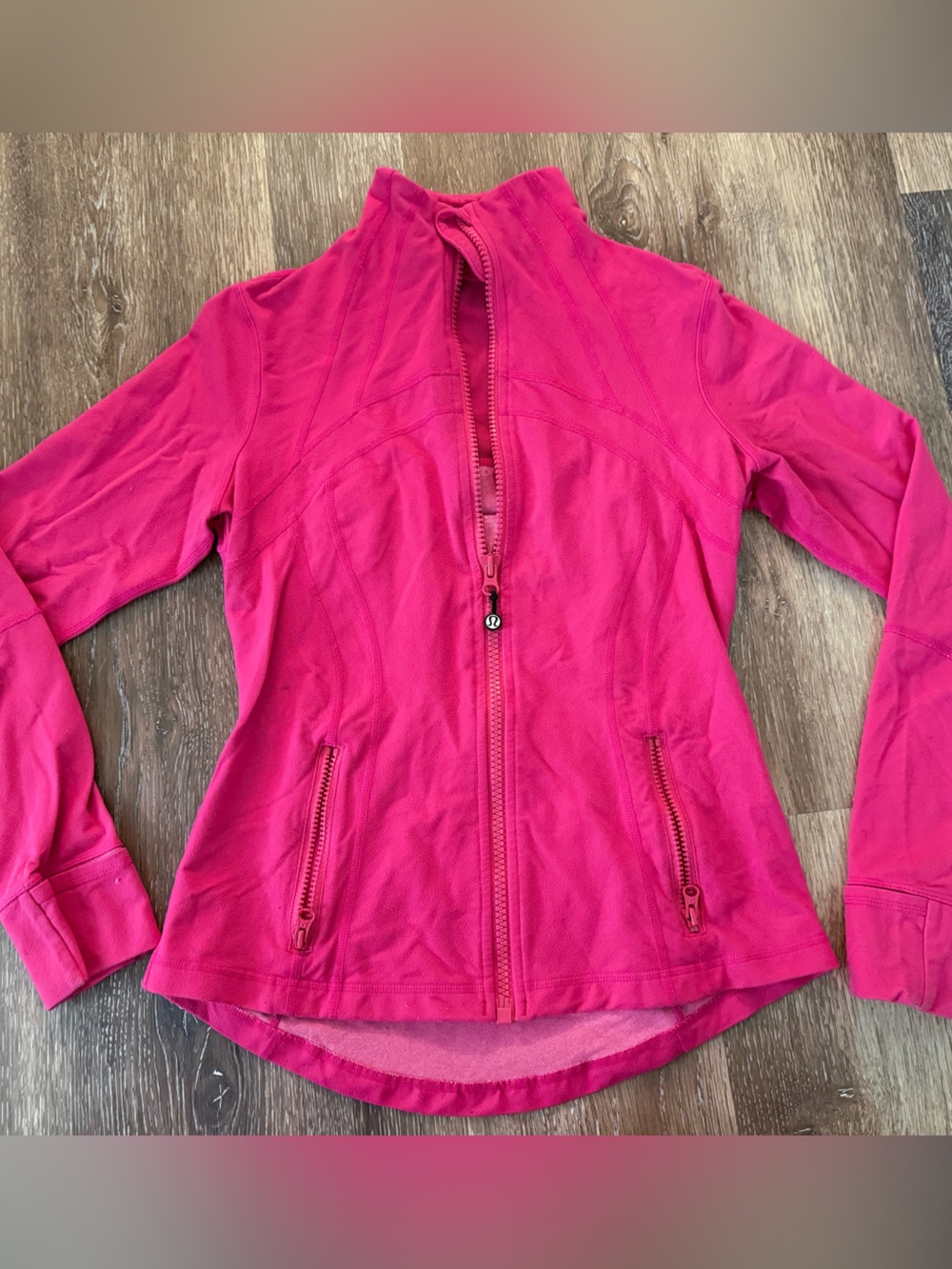 Lululemon Women’s Hot Pink Lightweight Zip Jacket